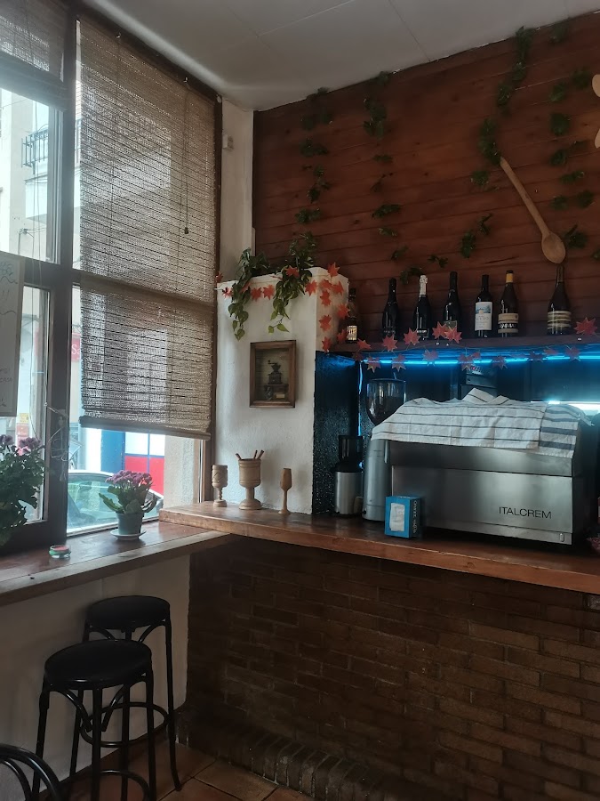 bar tapas tertulia