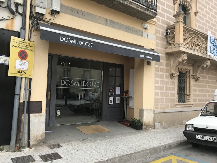 DOSMILDOTZE Cafè-Pizzeria