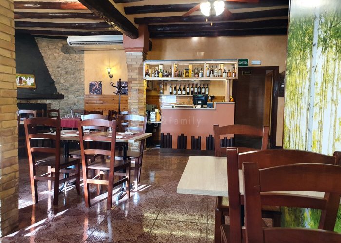 El Celler del Tarròs- Restaurant de cuina tradicional catalana, Carn a la brasa, Caragols a la llauna a el Tarrós