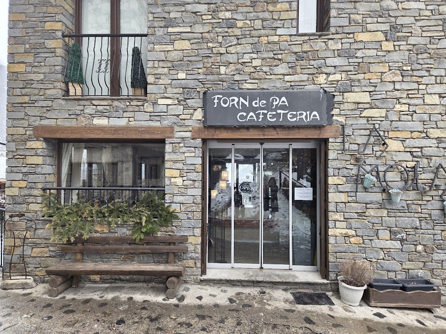 Forn De Pa Cafeteria La Mola