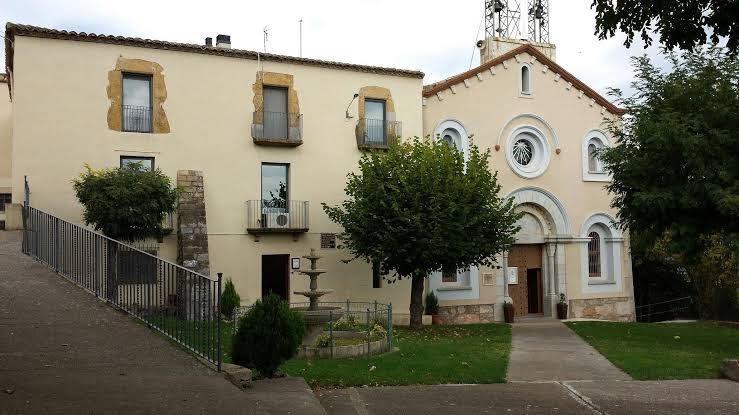 Hostal La Salut de Terrades. Santuari de la Mare de Déu de la Salut