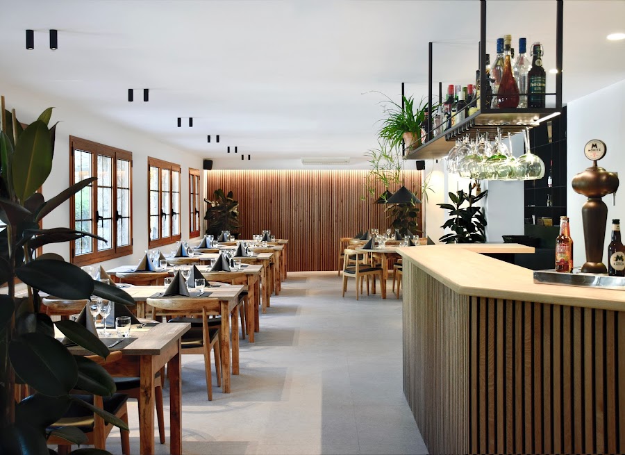 Hotel/Restaurant L
