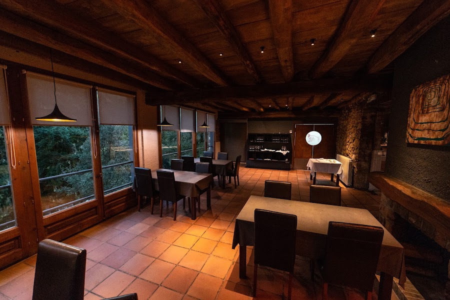 Mas La Rovira Restaurant