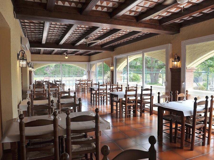 Restaurant La Vinya a Garriguella, especialista en carns a la brasa