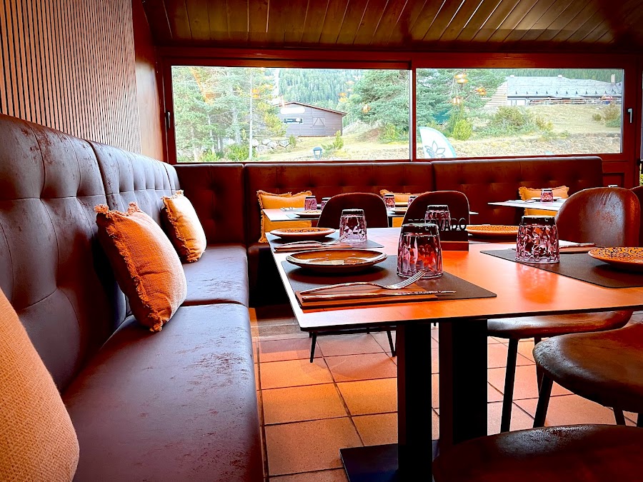 SKIBAR (restaurant & Bar)