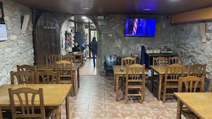 Tasca Gallega Il·legal