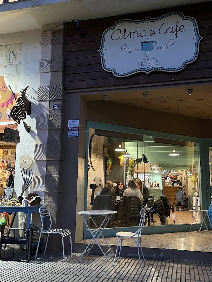 Alma's Cafe
