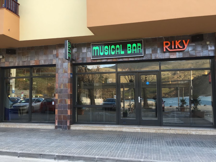 Bar Restaurant Riky