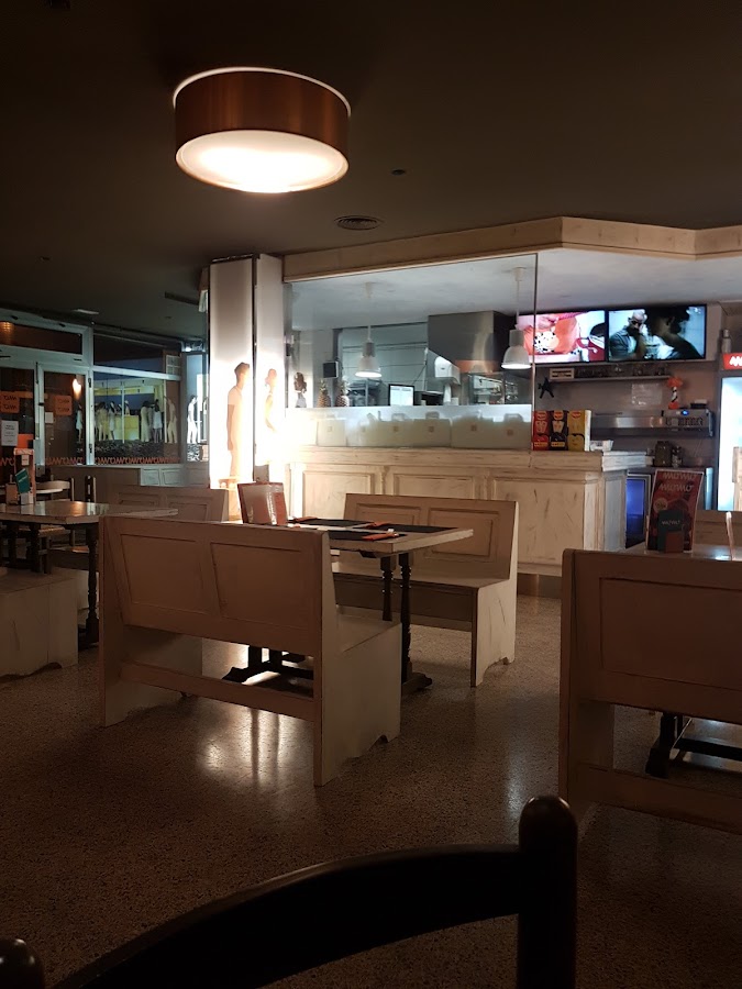 MOMO Burger-Cafè