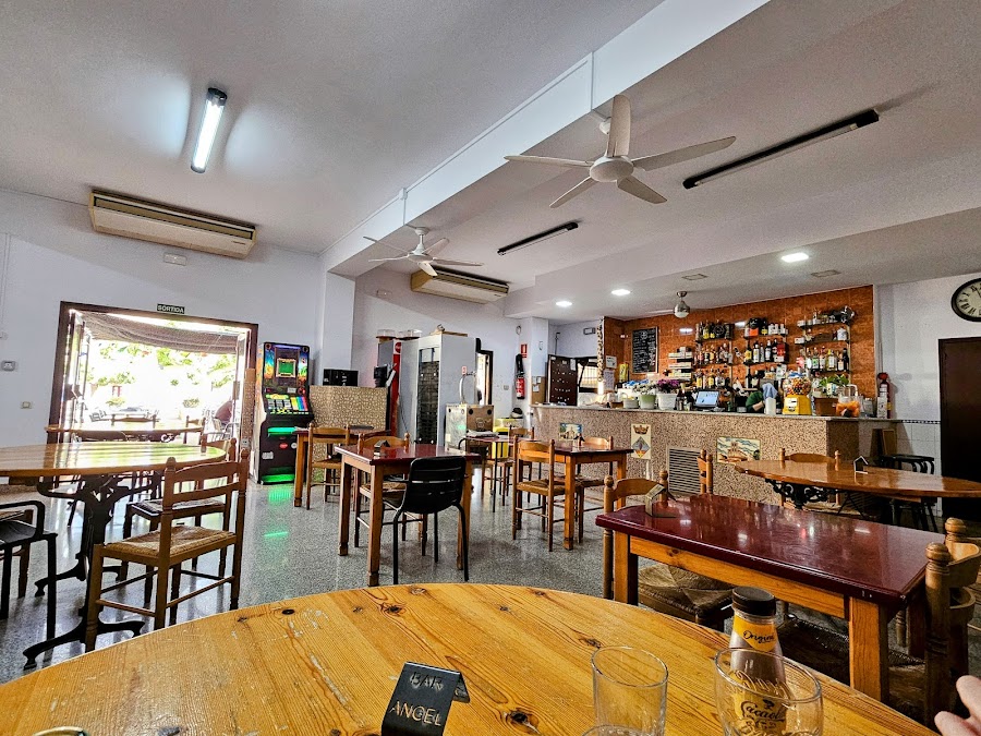 Restaurant Societat d'Avinyonet de Puigventós